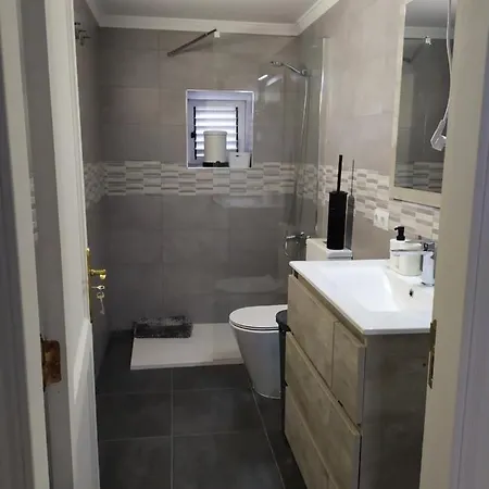 Moya, Senderos Y Naturaleza